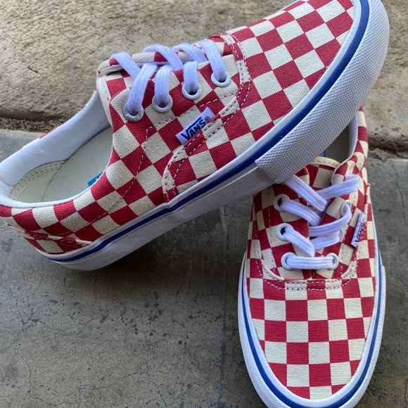 Vans - Picture 3 of 3